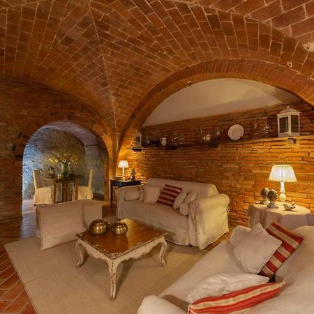 La Casetta Di Borgo Lajatico Bagian luar foto